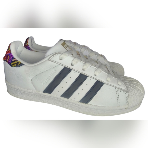 Adidas Superstar W/Embroidery, Womens 6 - Picture 2 of 8